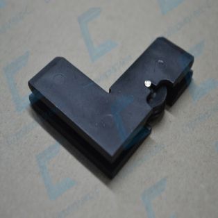 Уголок с роликом 8ru/70