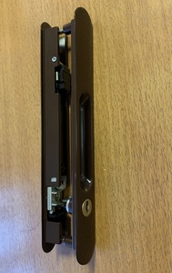 Защелка двухсторонняя с ключом  8ci/244 (черная, белая)